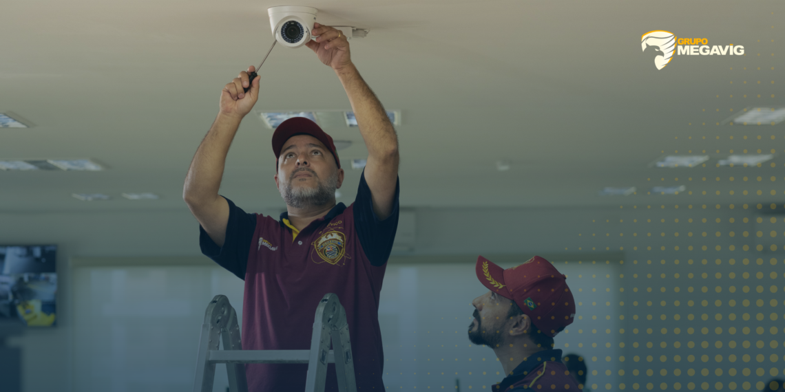 Câmeras de vigilância são aliadas indispensáveis na defesa do seu patrimônio.